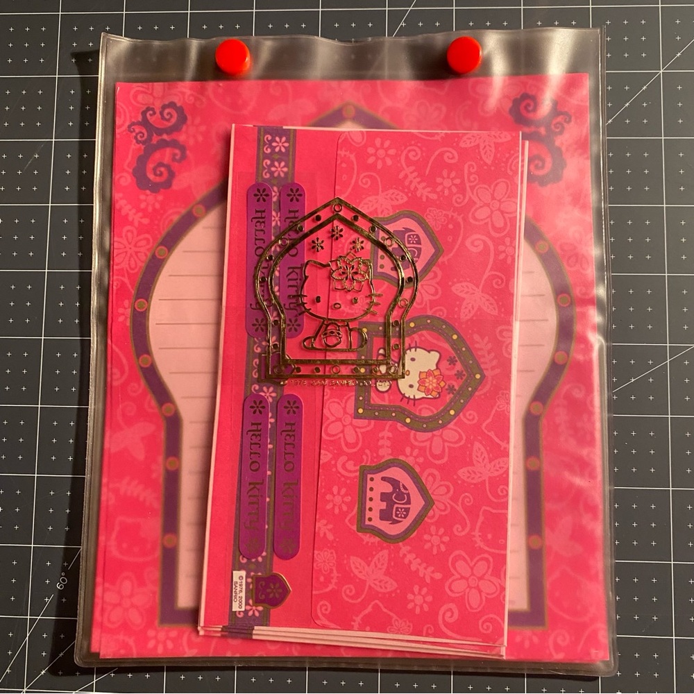 Vintage 2000 Hello Kitty Taj Mahal India Stationary Set